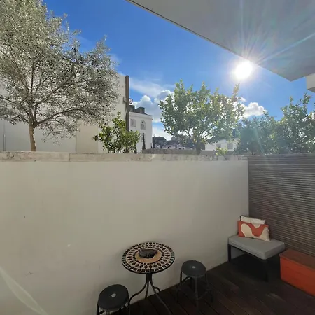 Sol Ao Castelo - Downtown W Pool, Terrace, Parking *